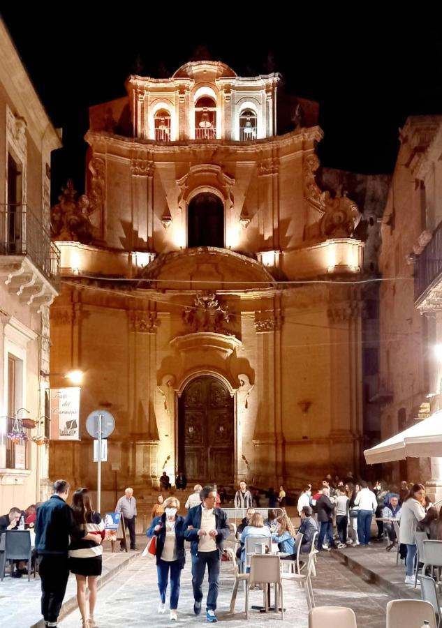 Tannur Del Carmine Villa Noto Exterior foto