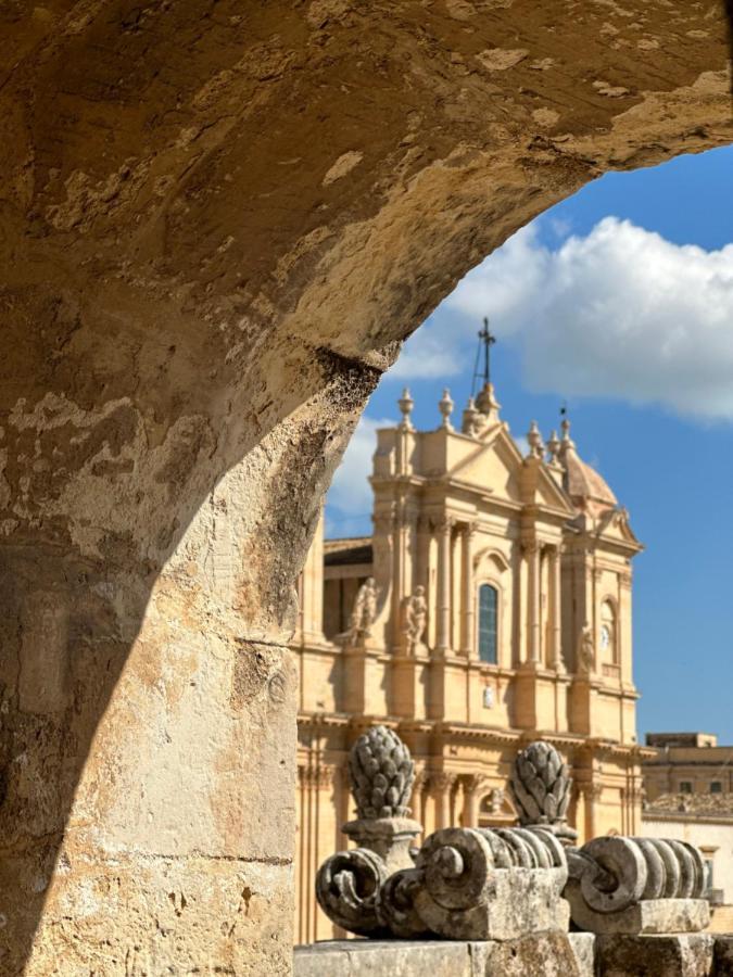 Tannur Del Carmine Villa Noto Exterior foto