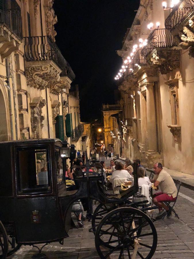 Tannur Del Carmine Villa Noto Exterior foto